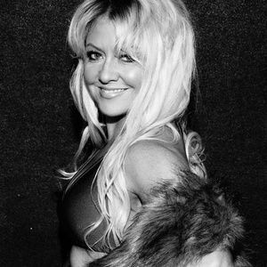 Meet your Posher, Dove